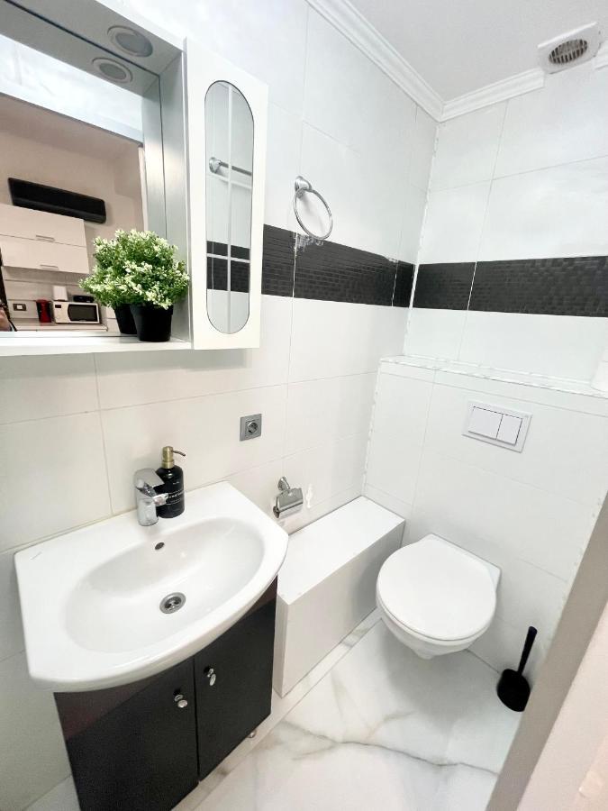 White 2 Apartman Bukarest Kültér fotó